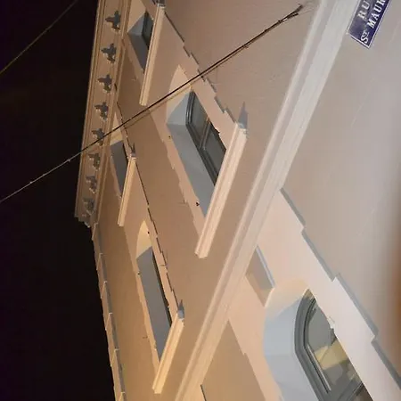 阿卡雷米住宿加早餐旅馆 住宿加早餐酒店 *